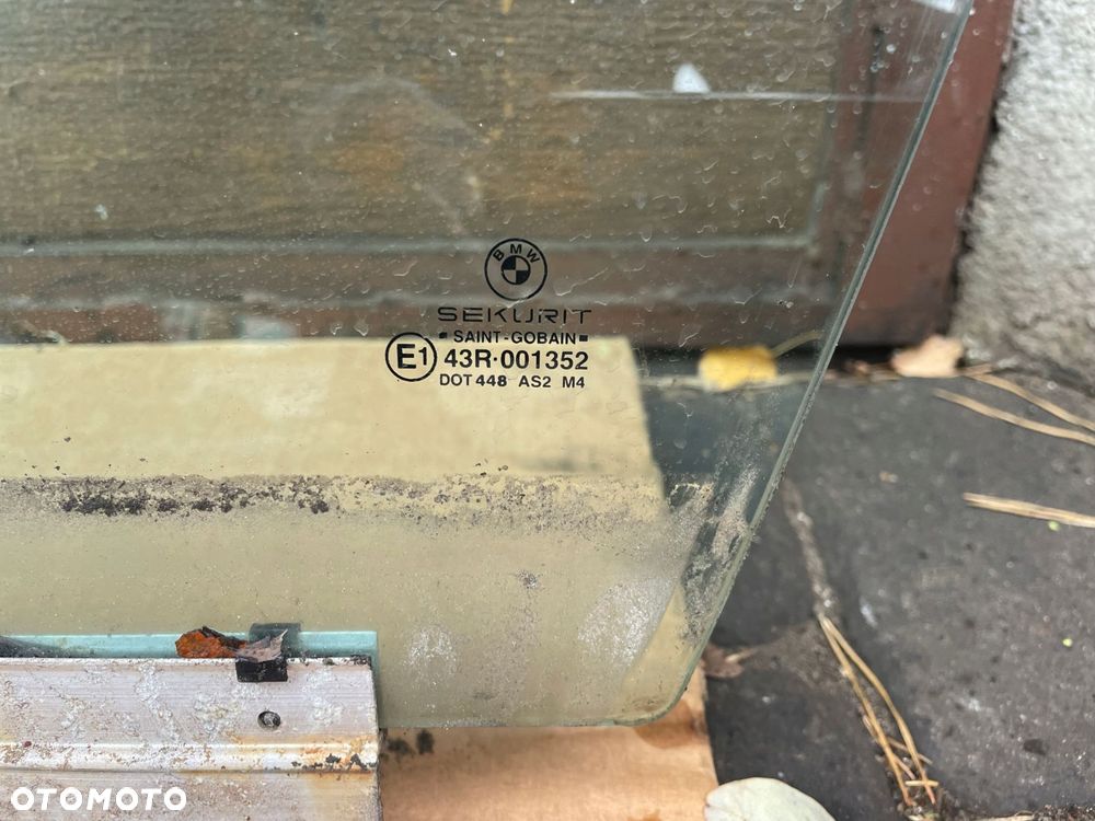 szyba lewa przód z drzwi bmw e36 sedan kombi oe bmw - 3