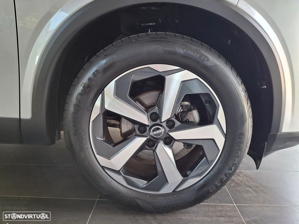 Nissan Qashqai 1.3 DIG-T N-Connecta LED - 24