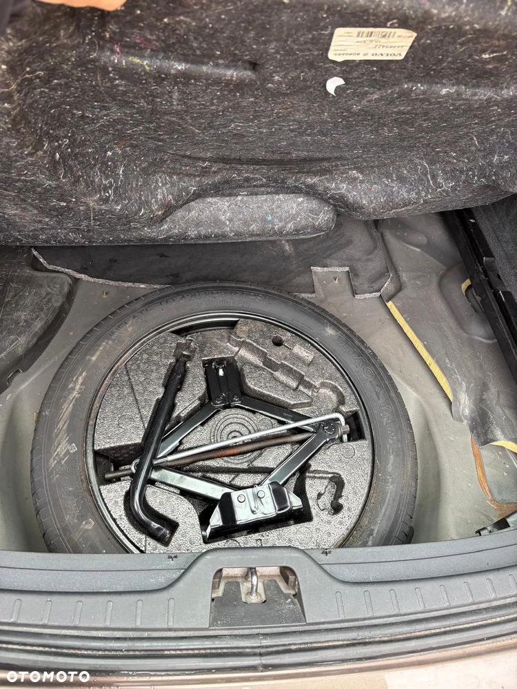 Volvo XC 60 D3 Geartronic Momentum - 13