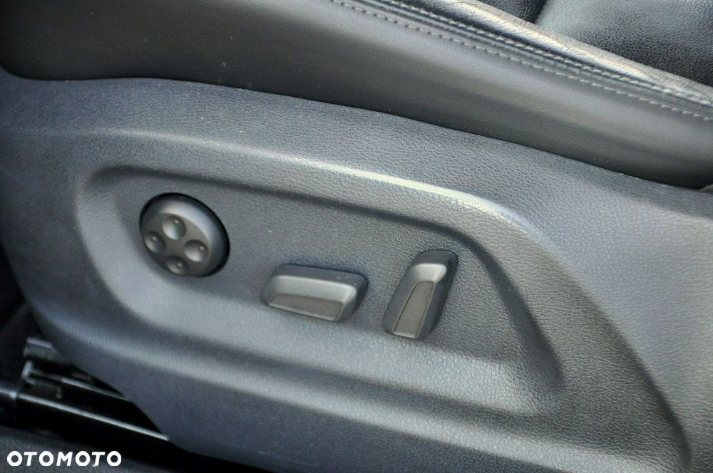 Volkswagen Tiguan - 23