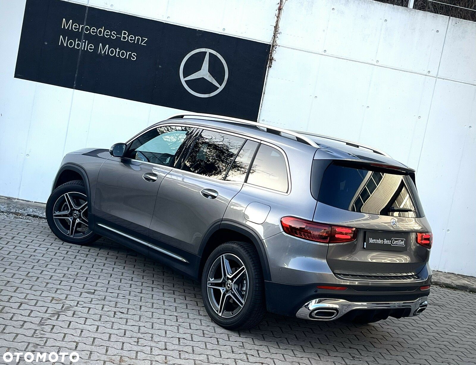 Mercedes-Benz GLB - 9