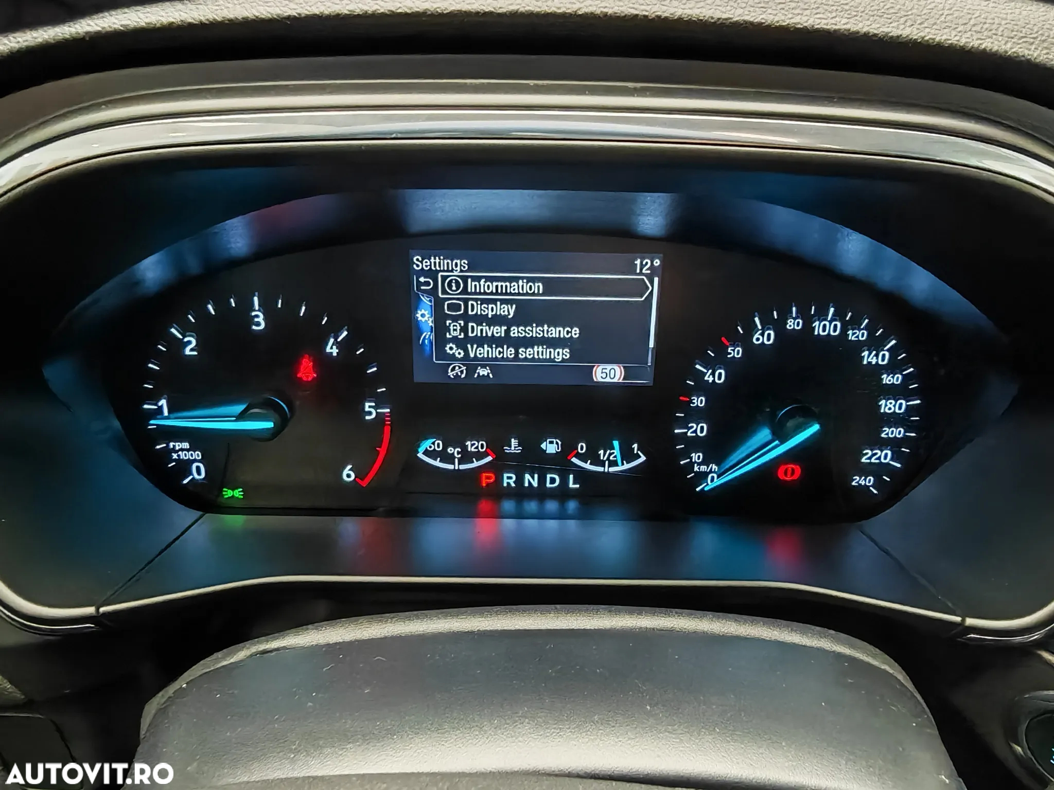 Ford Focus 2.0 EcoBlue Active - 31