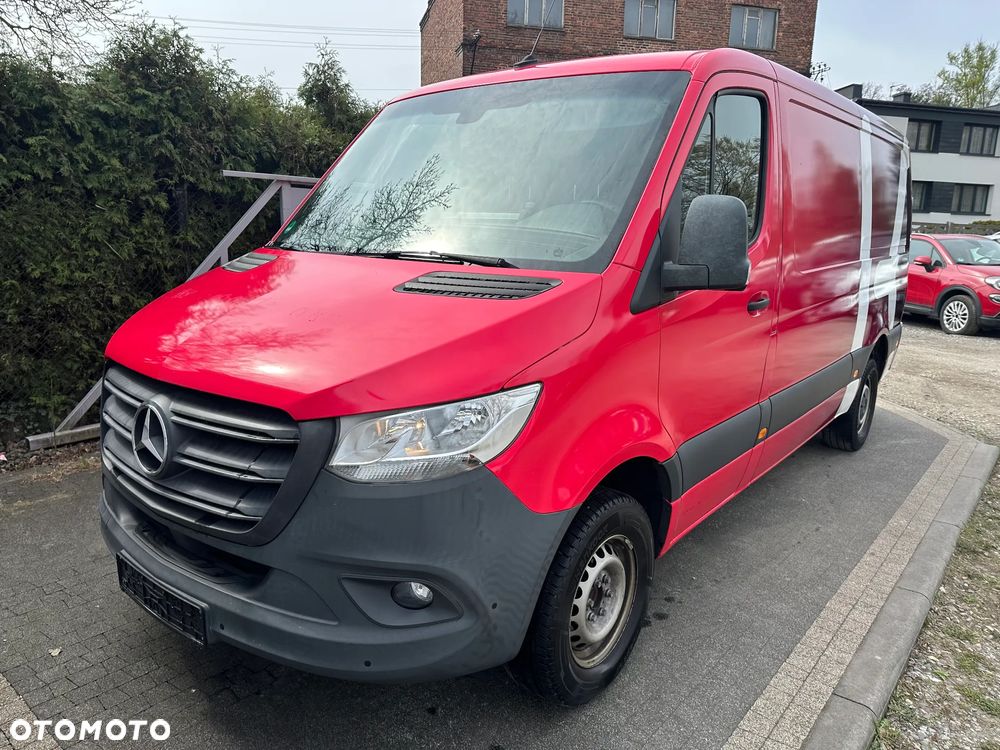Mercedes-Benz Sprinter - 2