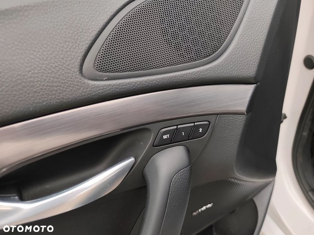 Hyundai i40 Kombi blue 1.7 CRDi DCT Premium - 28