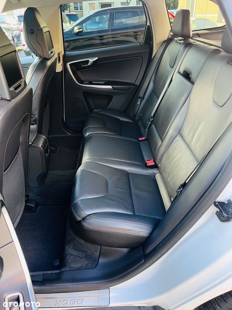 Volvo XC 60 - 16