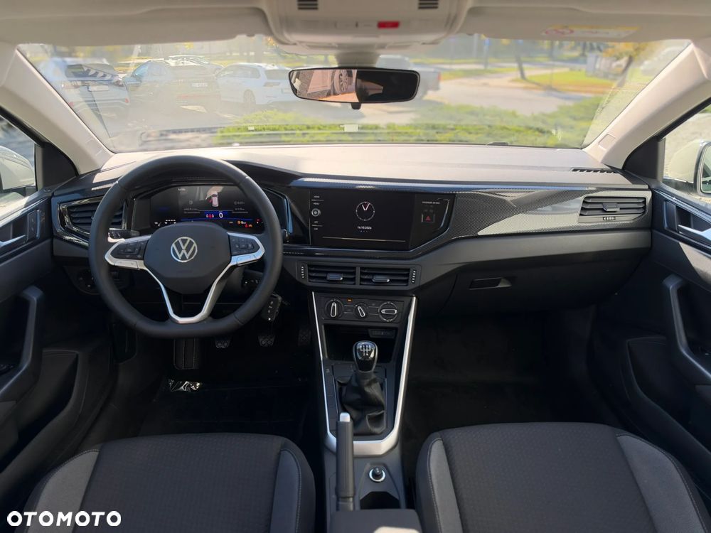 Volkswagen Polo 1.0 MPI Pure - 18