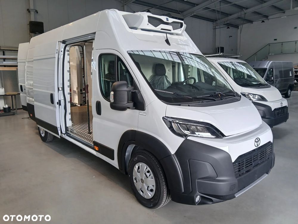 Toyota PROACE MAX Van z zabudową izotermiczną. - 37