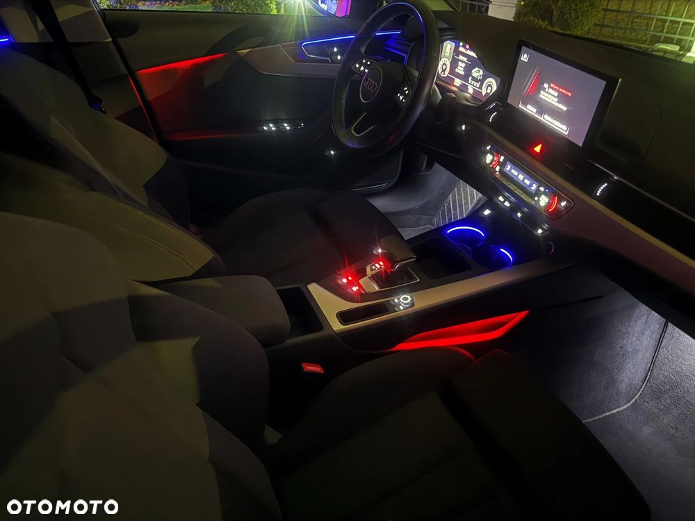 Audi A4 Limousine 35 TFSI mHEV Advanced S tronic - 16