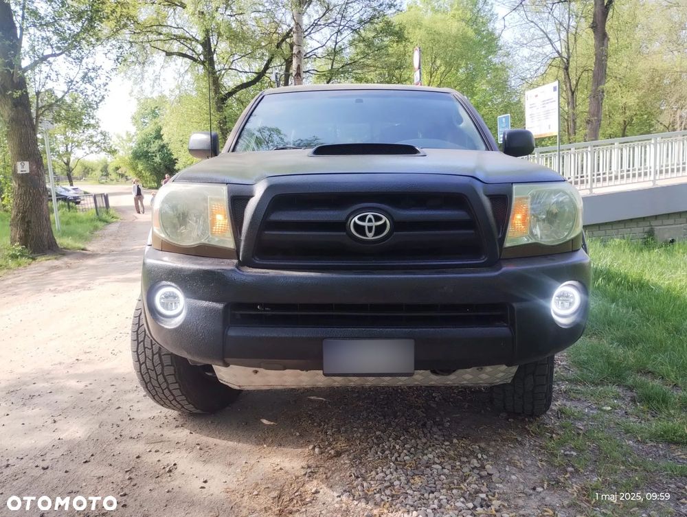 Toyota Tacoma - 5