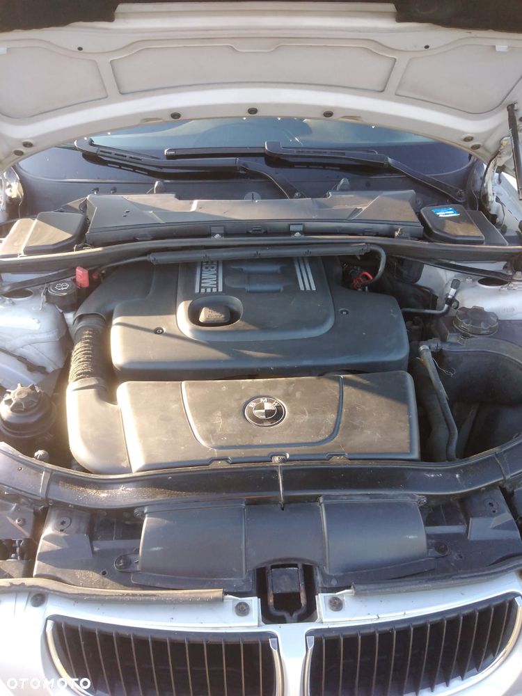 BMW Seria 3 320d - 12