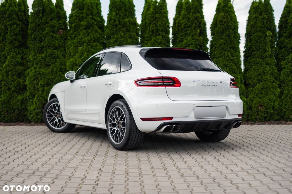 Porsche Macan - 4