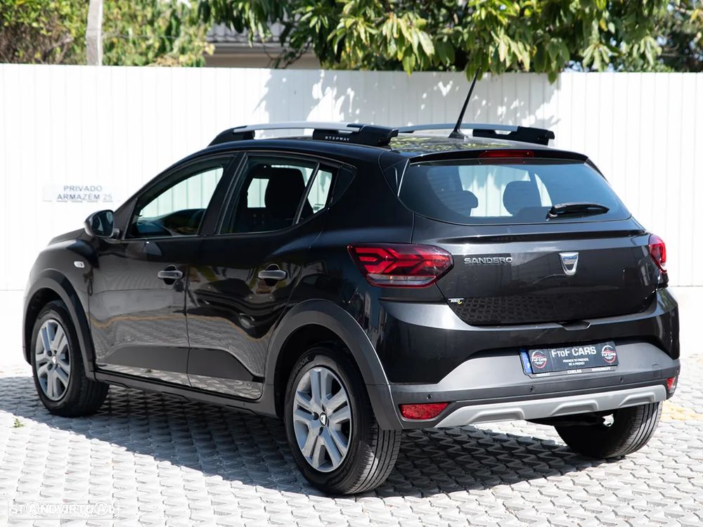 Dacia Sandero - 4