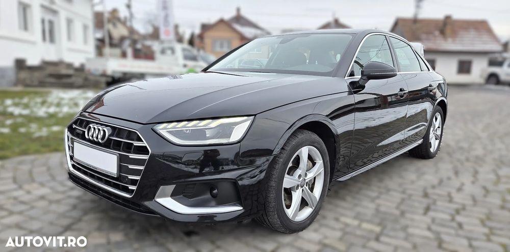 Audi A4 40 TDI quattro S tronic Advanced - 1