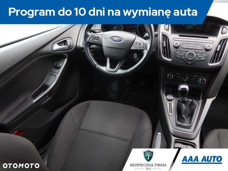 Ford Focus - 8