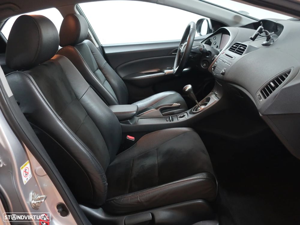 Honda Civic 1.4 i-VTEC Sport Edition - 24