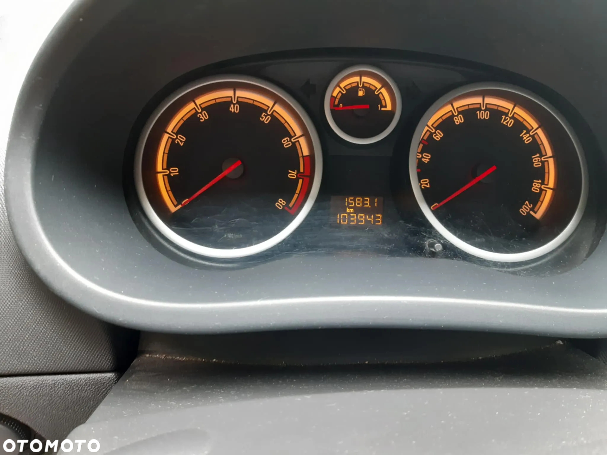 Opel Corsa 1.2 16V Cosmo - 4