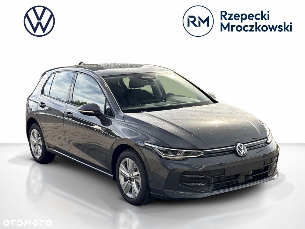 Volkswagen Golf - 8