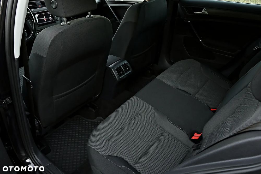 Volkswagen Golf 1.6 TDI BlueMotion Technology Cup - 7