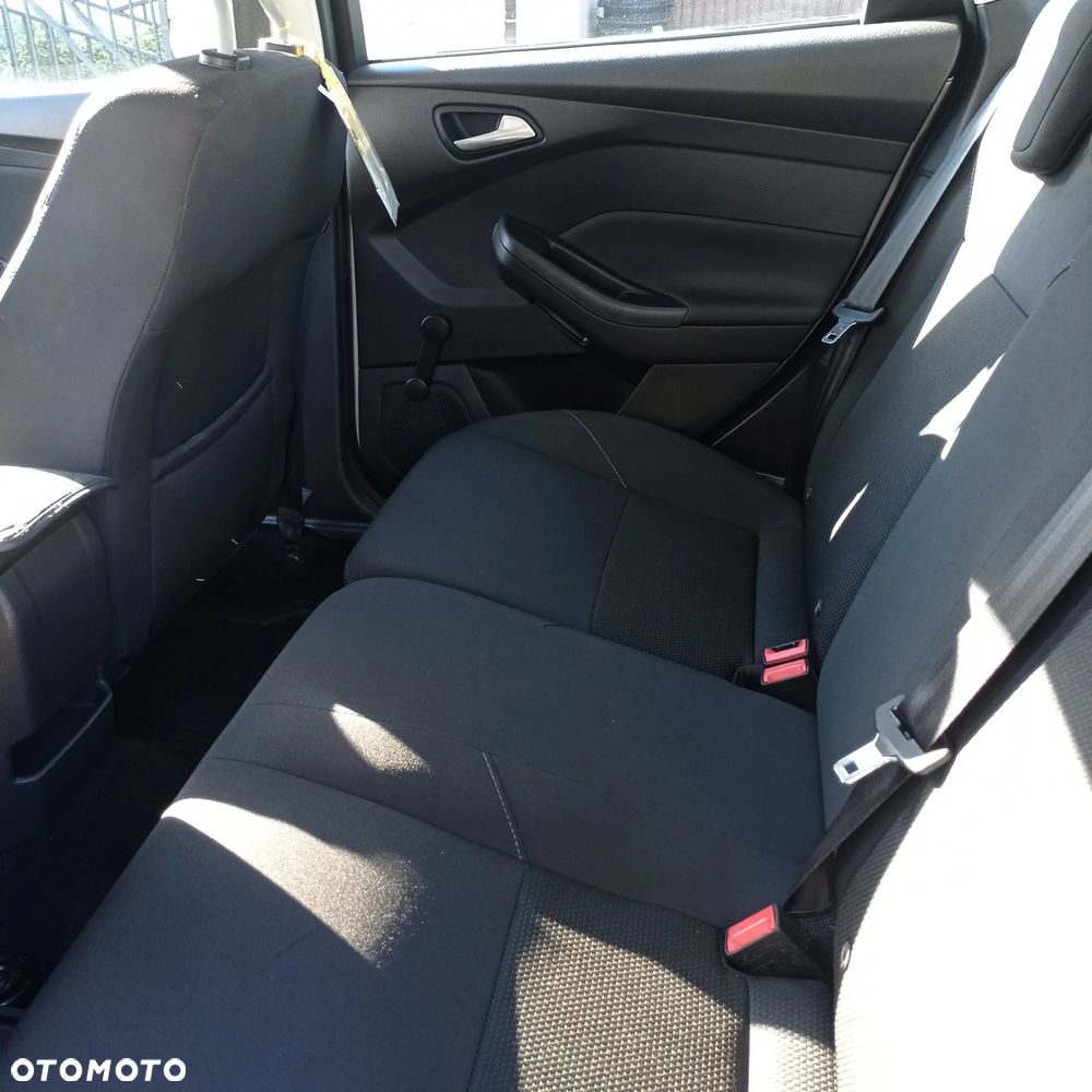 Ford Focus 1.5 TDCi Trend - 24