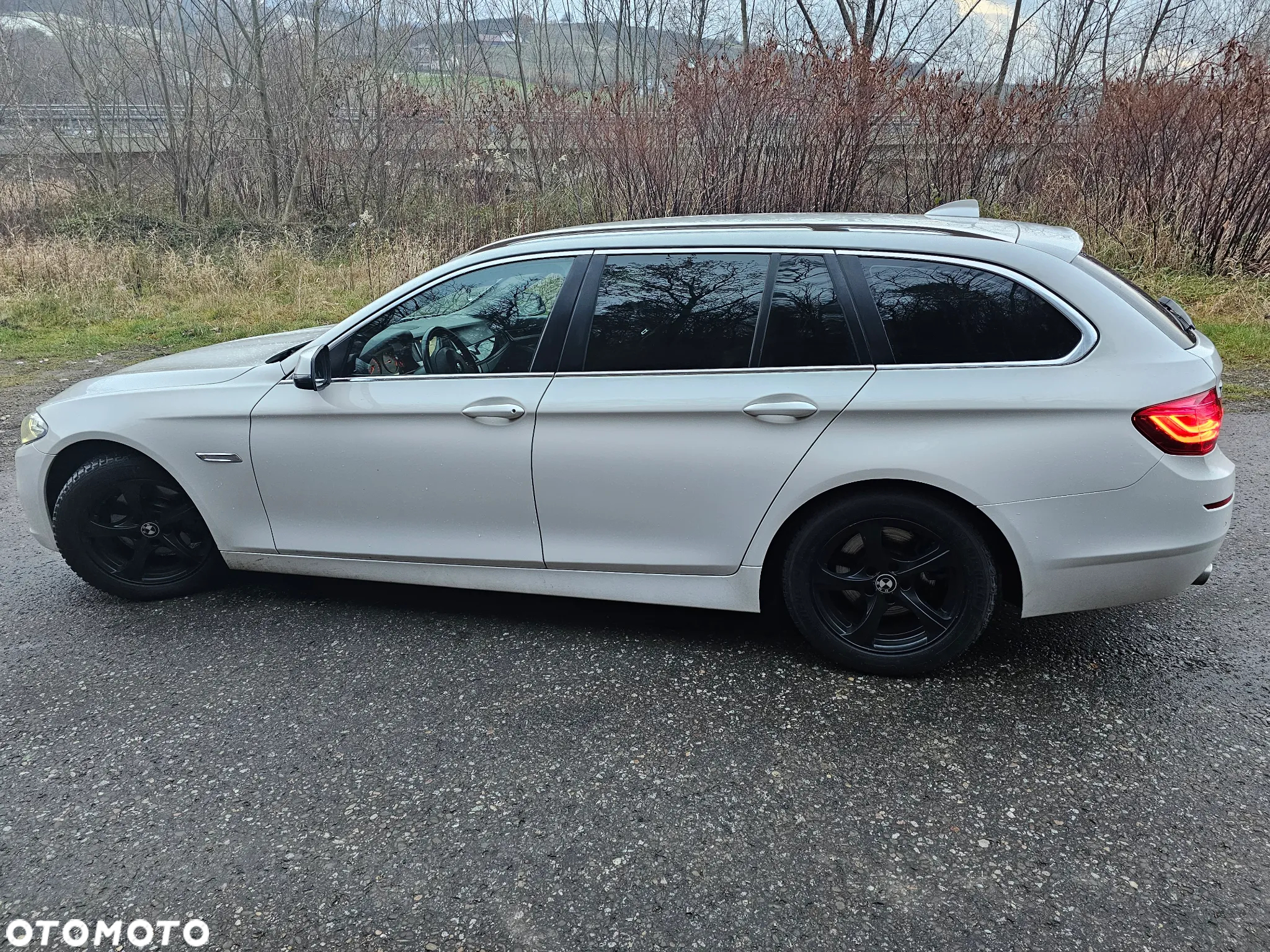 BMW Seria 5 520d xDrive Touring - 3
