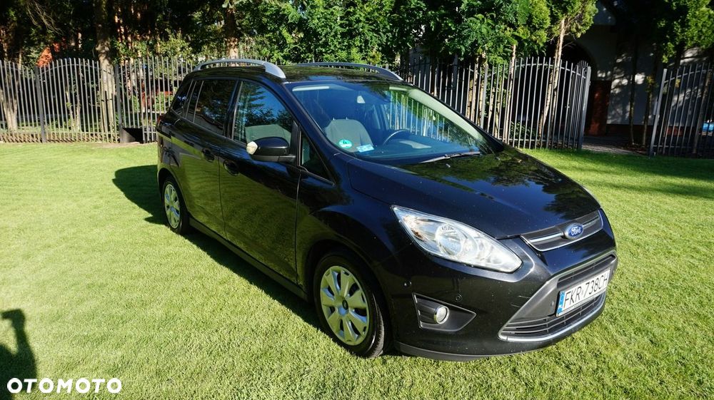 Ford Grand C-MAX - 3