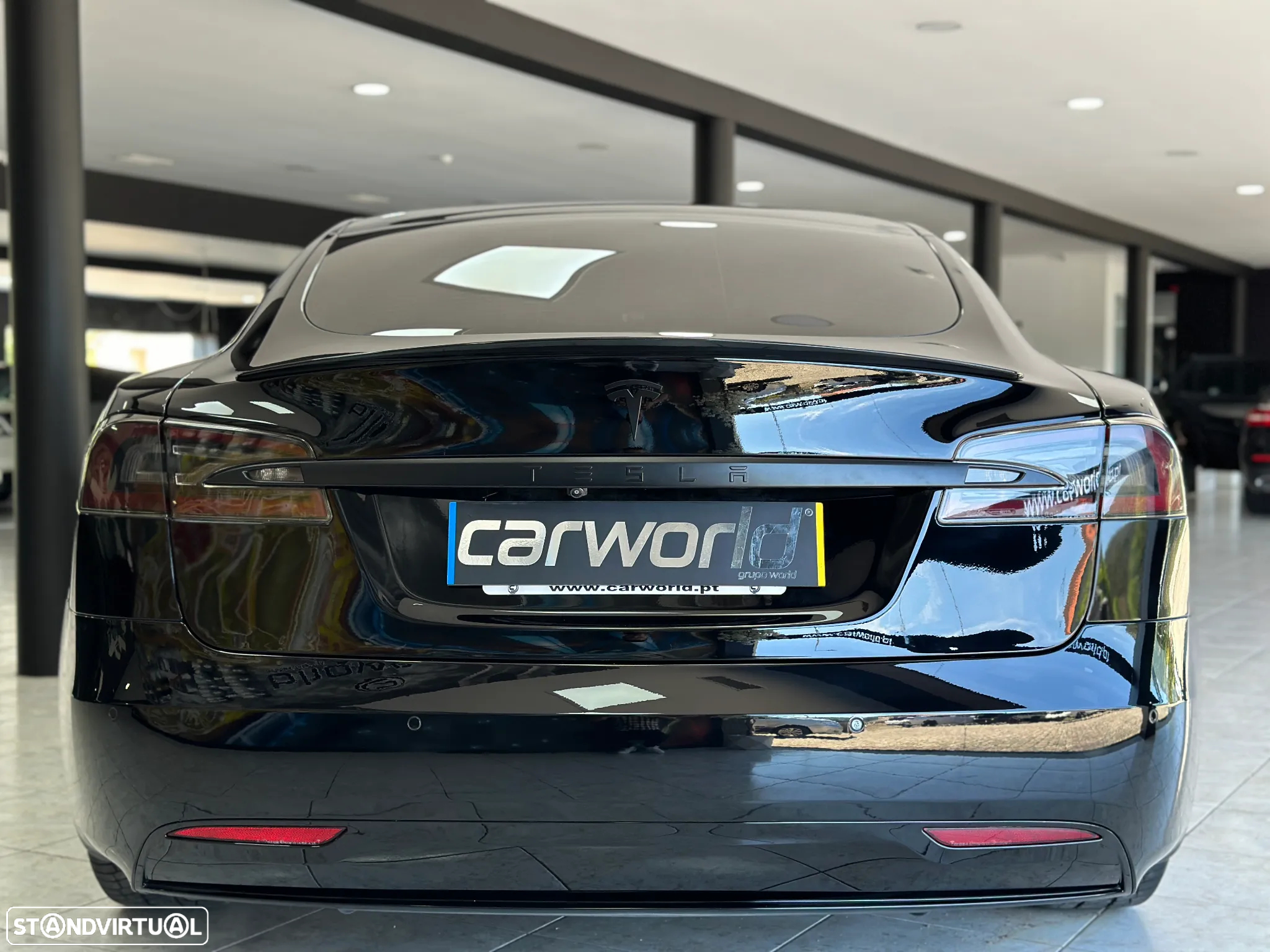 Tesla Model S Standard Range - 14