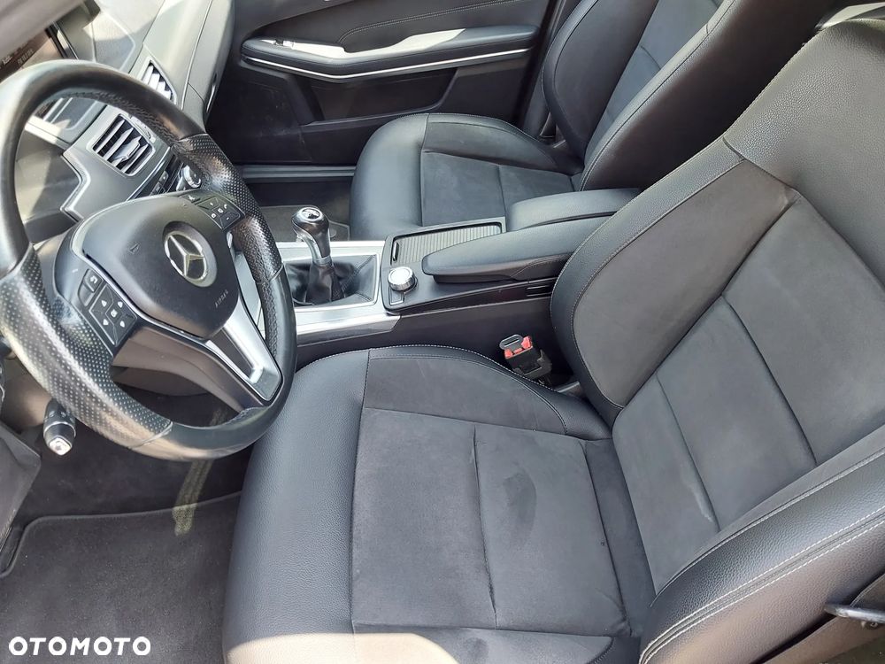Mercedes-Benz Klasa E 250 CDI Avantgarde - 13