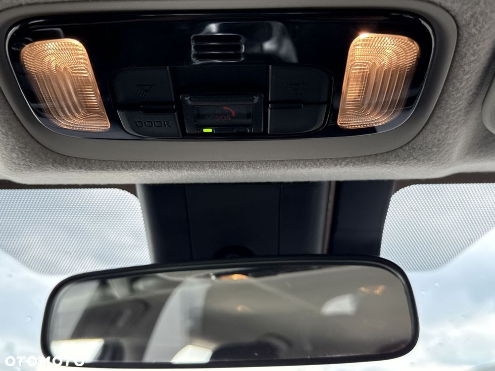 Toyota Yaris Hybrid 1.5 Comfort - 24