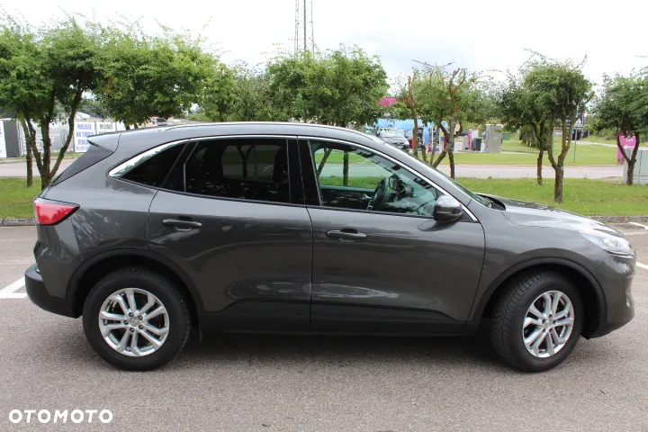 Ford Kuga 1.5 EcoBoost TITANIUM - 8