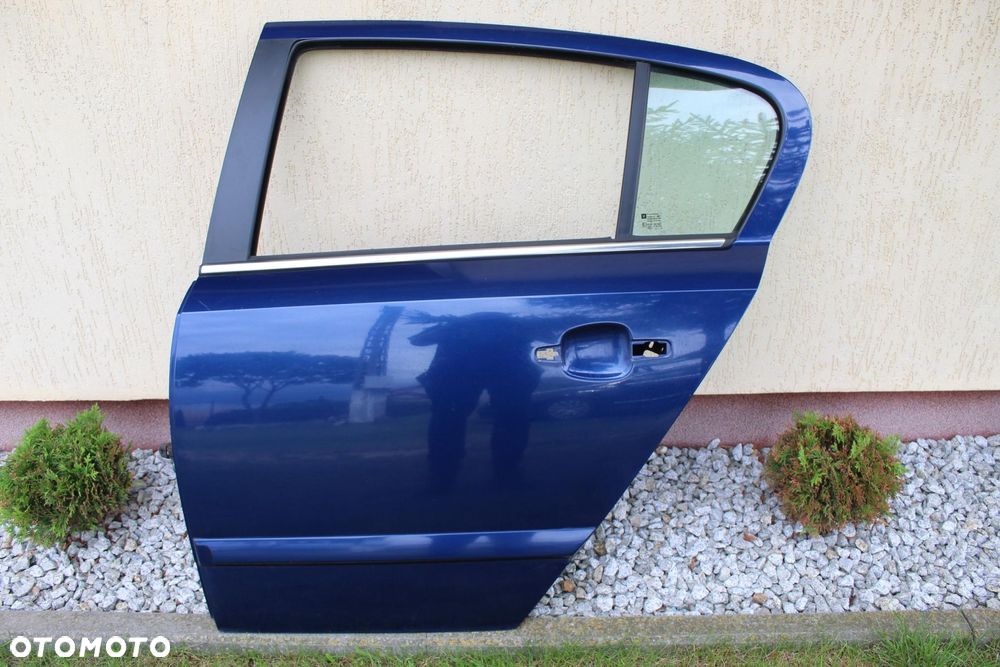 DRZWI LEWY TYŁ Z21B OPEL ASTRA H HB 5D - 1