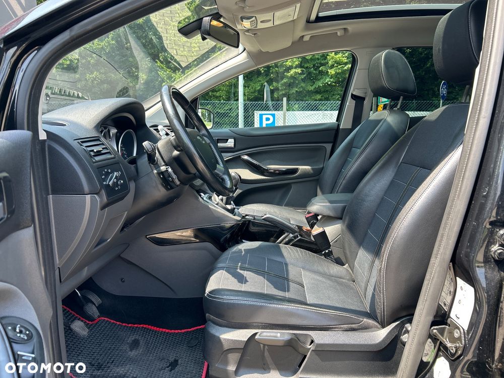 Ford Kuga - 13