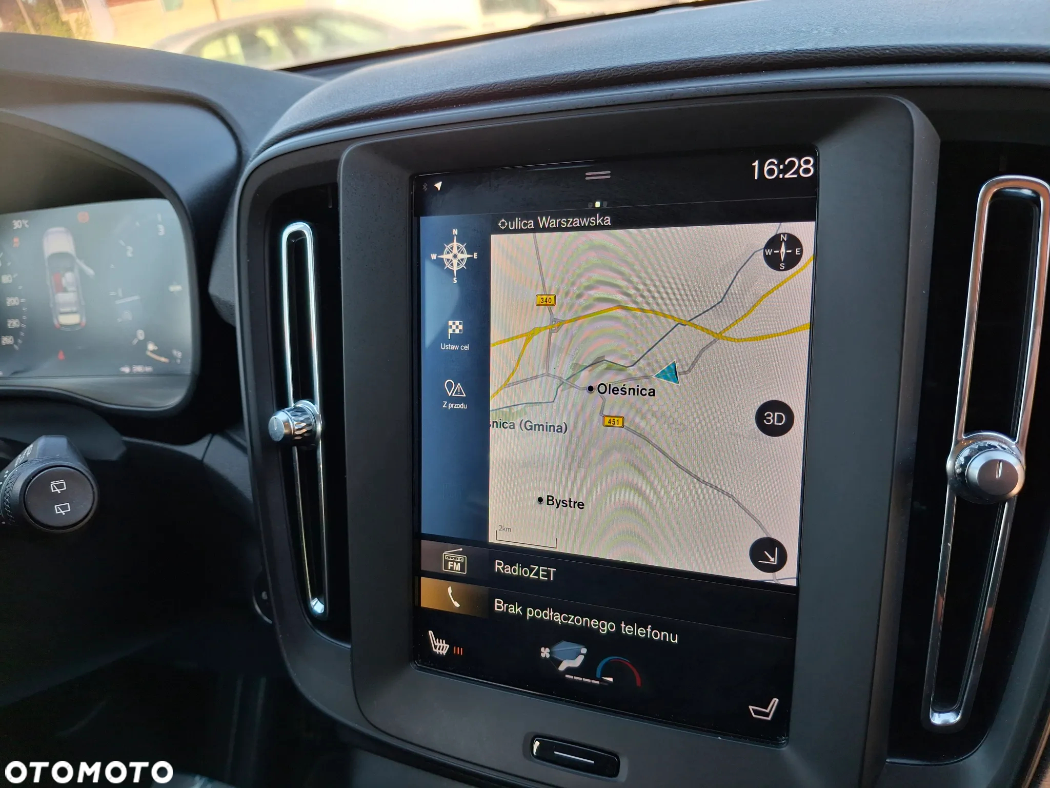 Volvo XC 40 D3 AWD Momentum Pro - 25