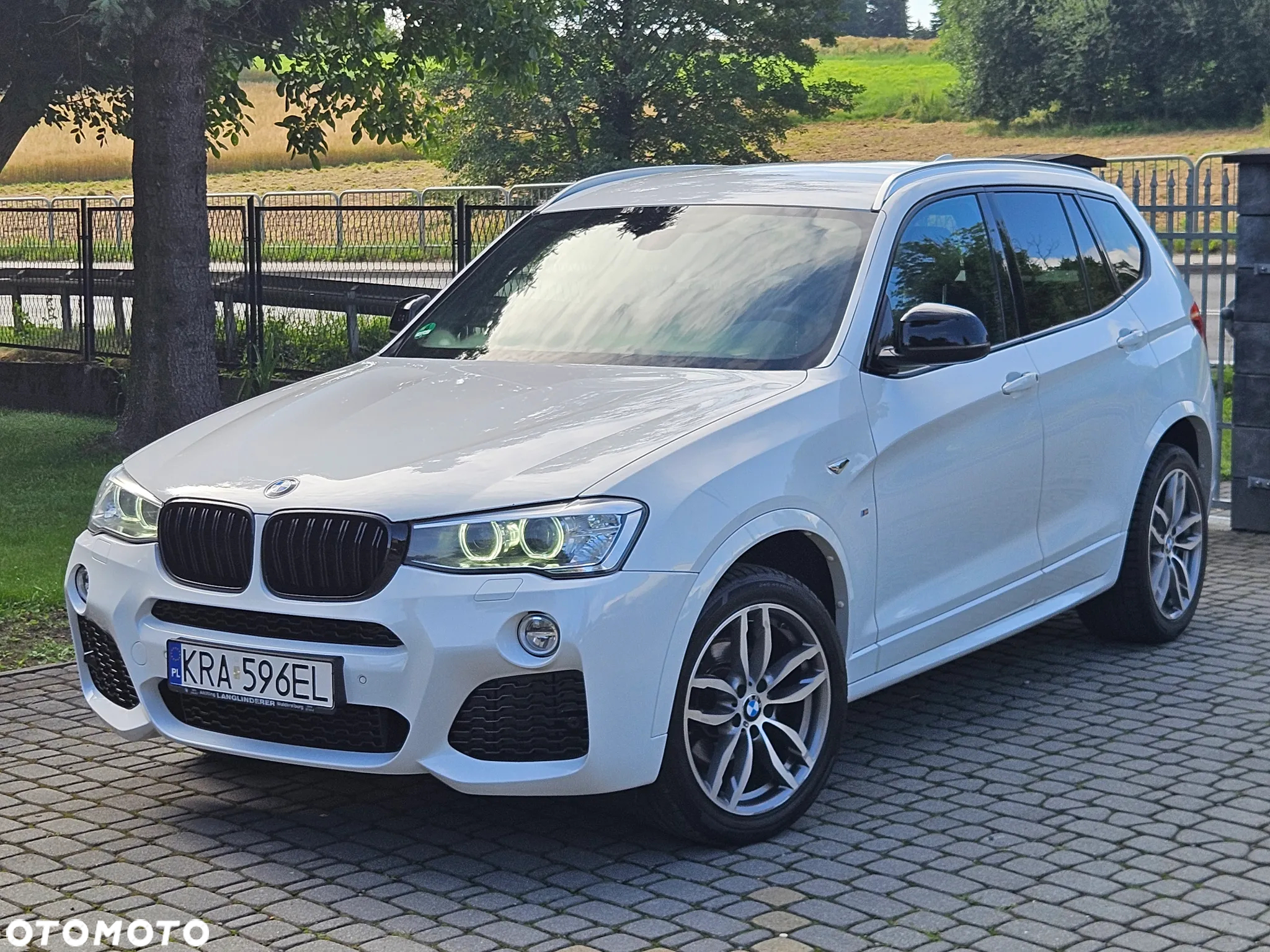 BMW X3 xDrive20d M Sport Edition - 3