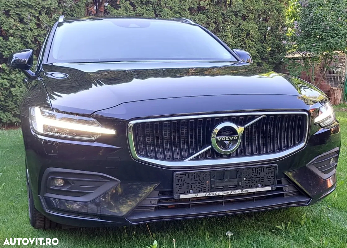 Volvo V60 T4 Momentum Pro - 3