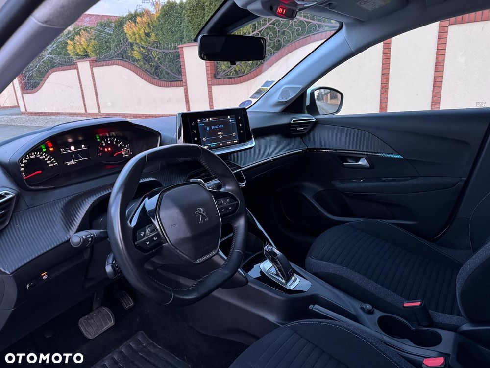 Peugeot 208 PureTech 100 EAT8 GT - 12