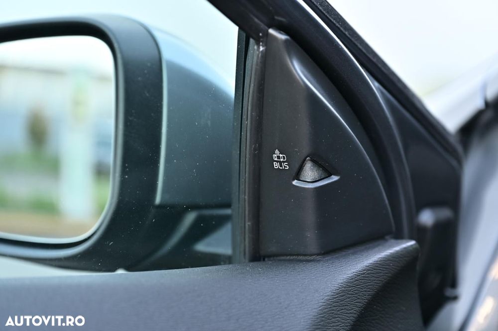 Volvo V40 D3 Geartronic - 27