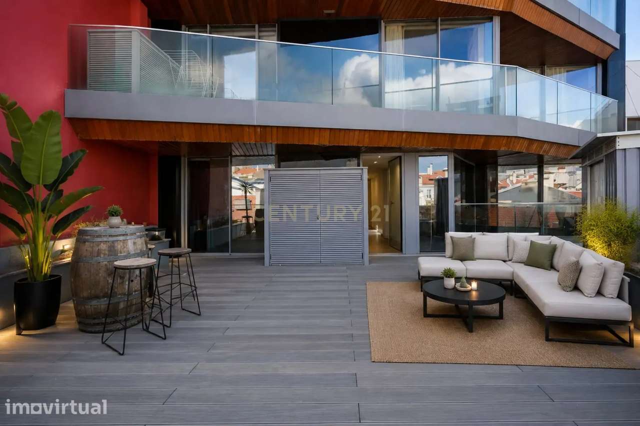 T3 com terraço, +200 m² e garagem junto à Avenida da Liberdade - Grande imagem: 3/51