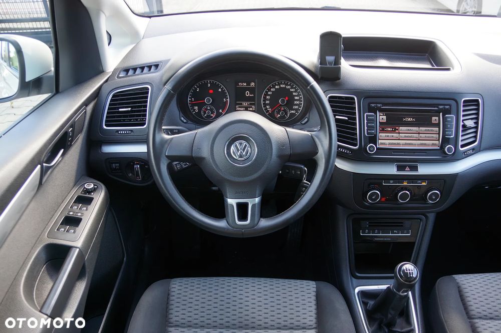 Volkswagen Sharan 2.0 TDI 4MOTION Blue Motion Life - 12