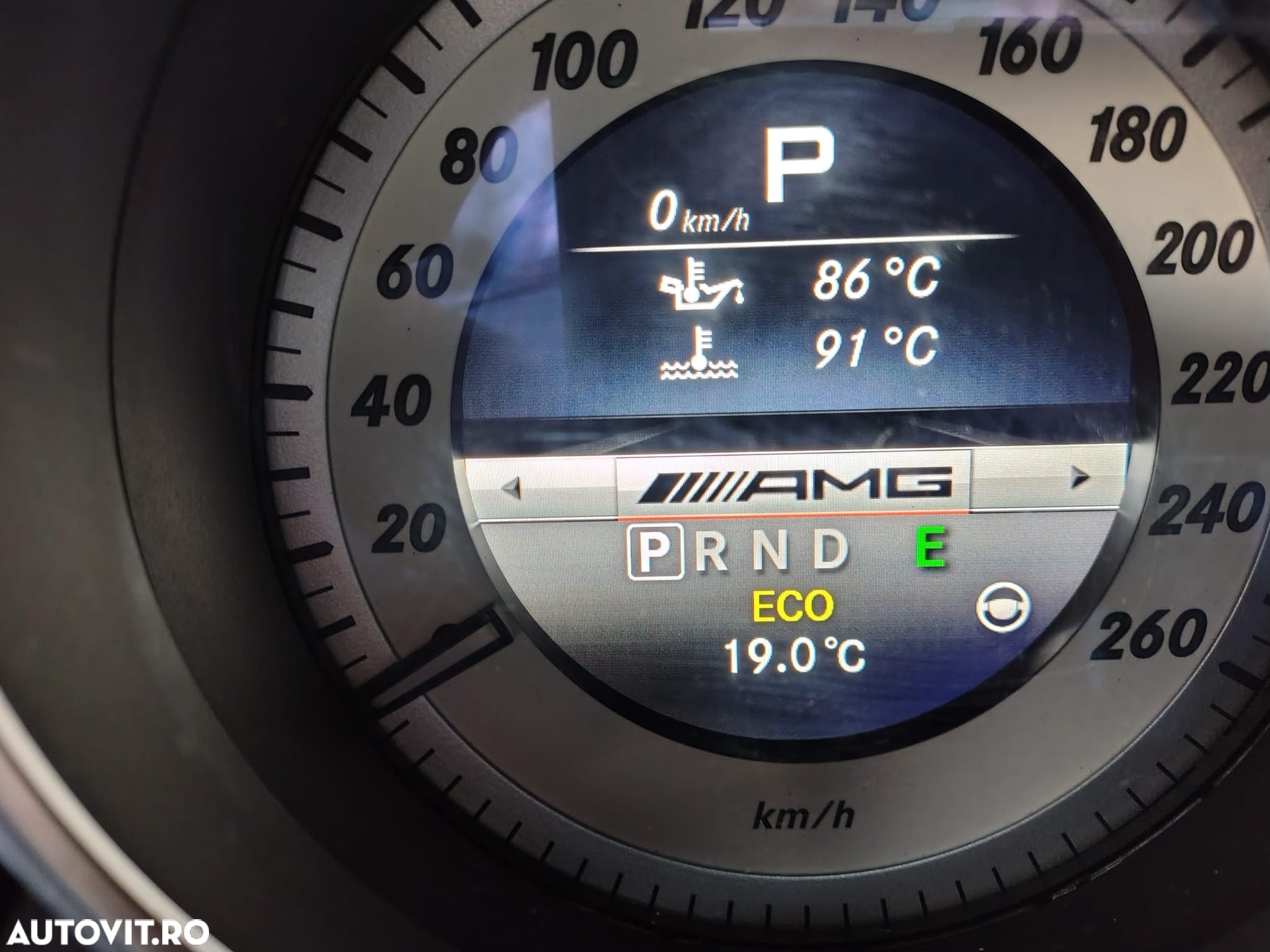 Mercedes-Benz E 350 CDI Bluetec Coupe Aut. - 23
