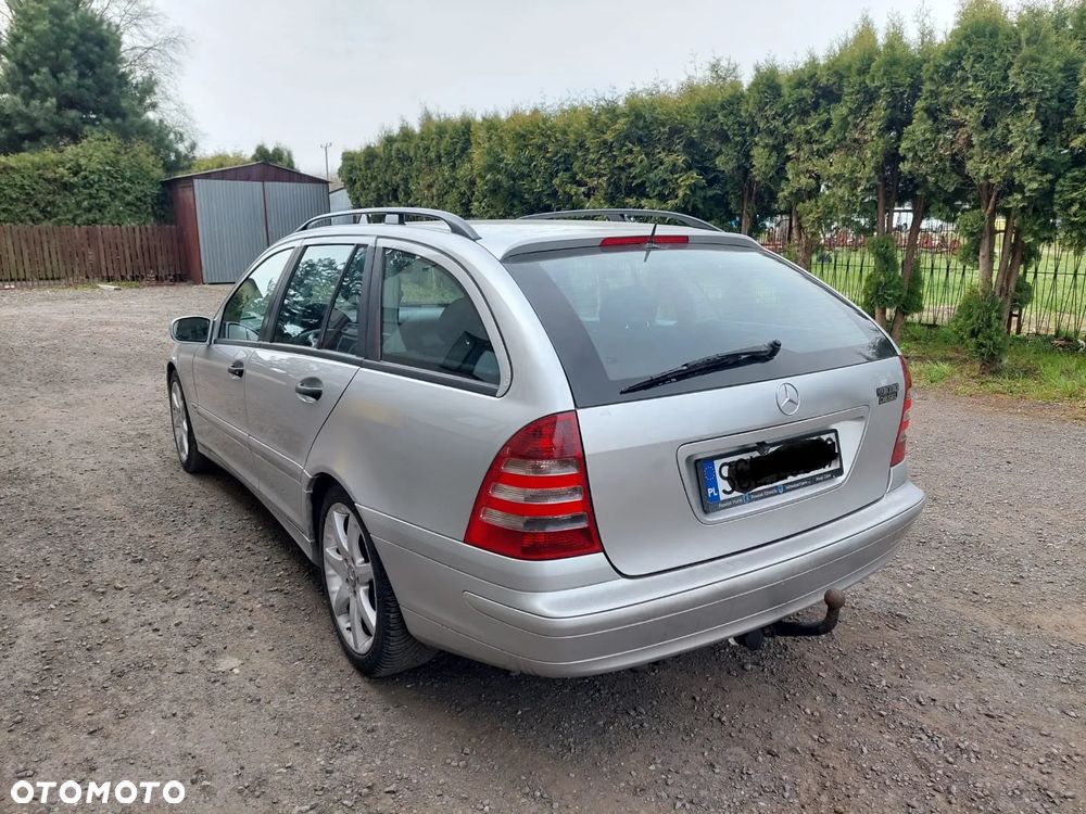 Mercedes-Benz Klasa C 200 T CDI Classic - 3