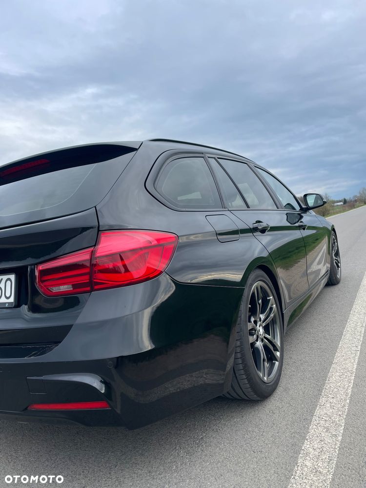 BMW Seria 3 320d M Sport - 10