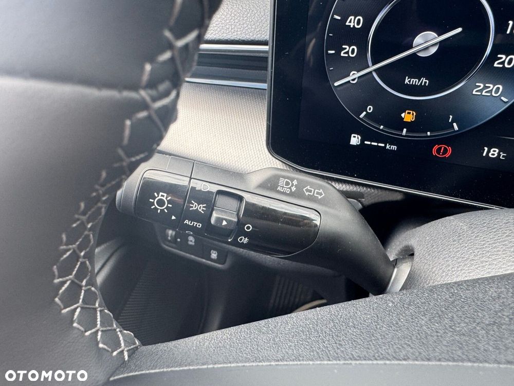 Kia Stonic - 21