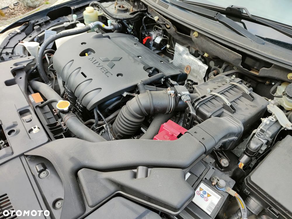 Mitsubishi Lancer 1.8 Intense - 13