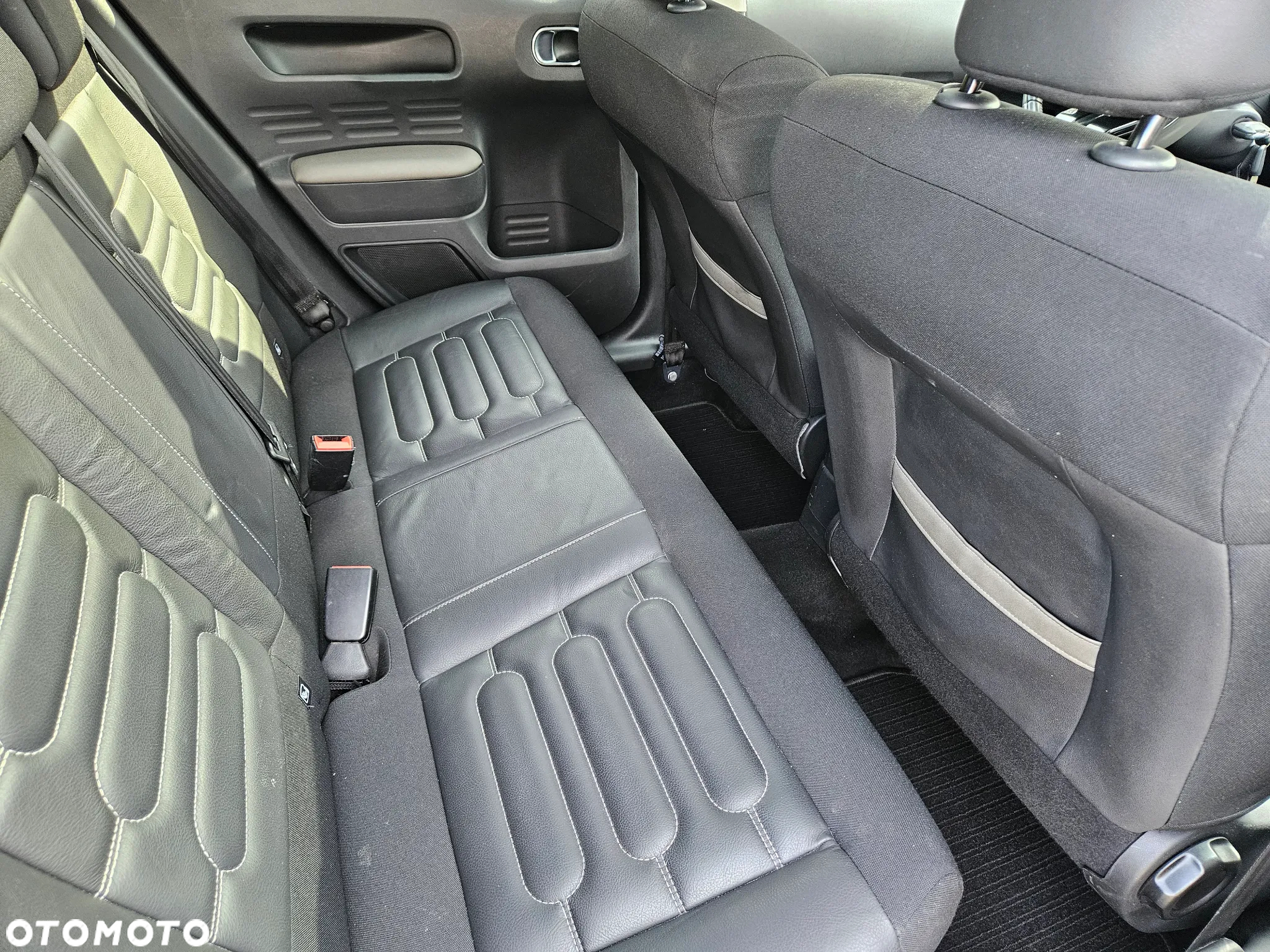 Citroën C4 Cactus 1.2 PureTech Shine S&S - 7