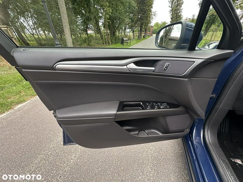 Ford Mondeo - 16