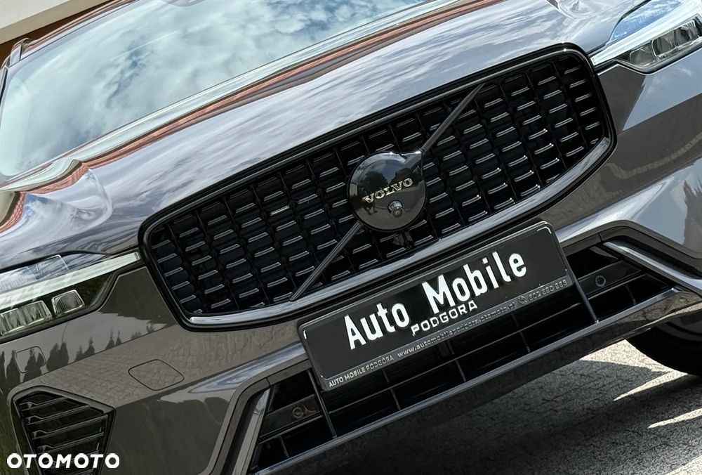 Volvo XC 60 B4 D AWD Plus Dark - 34