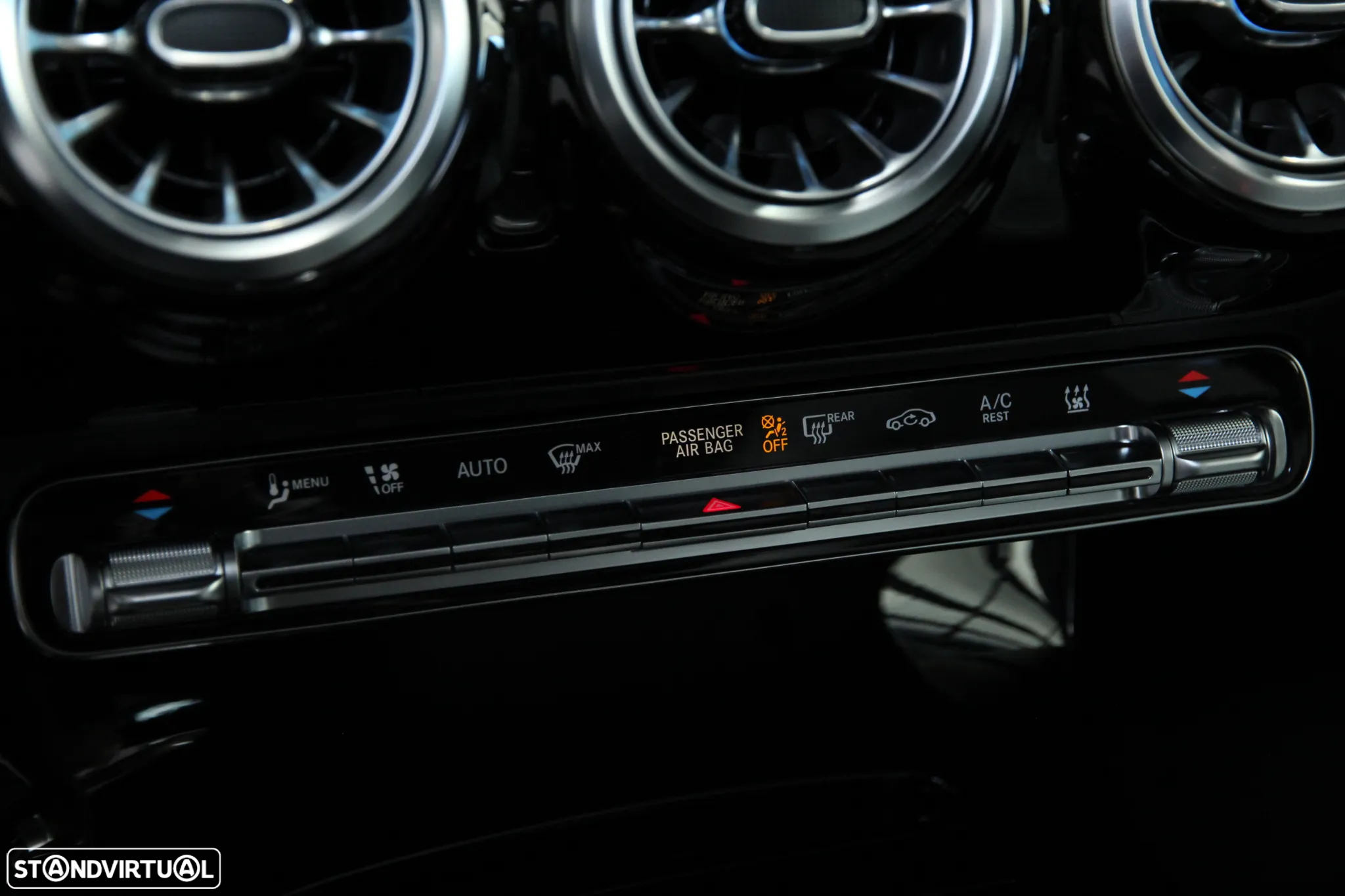 Mercedes-Benz CLA 250 e Shooting Brake AMG Line - 15