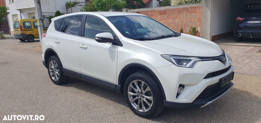 Toyota RAV4 - 3