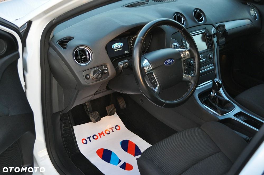 Ford Mondeo 2.0 TDCi Titanium - 16