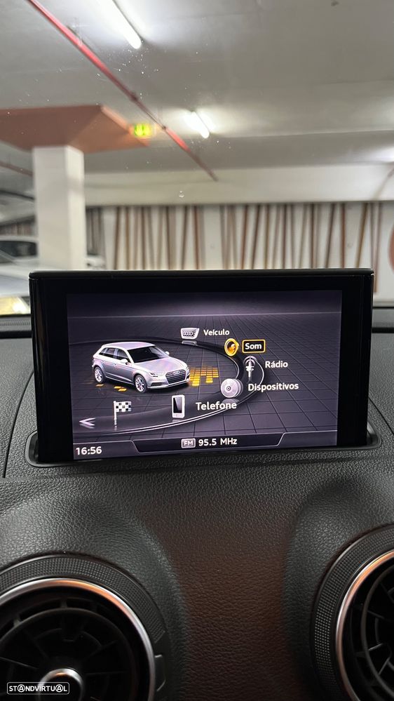 Audi A3 Sportback 2.0 TDI Design - 21